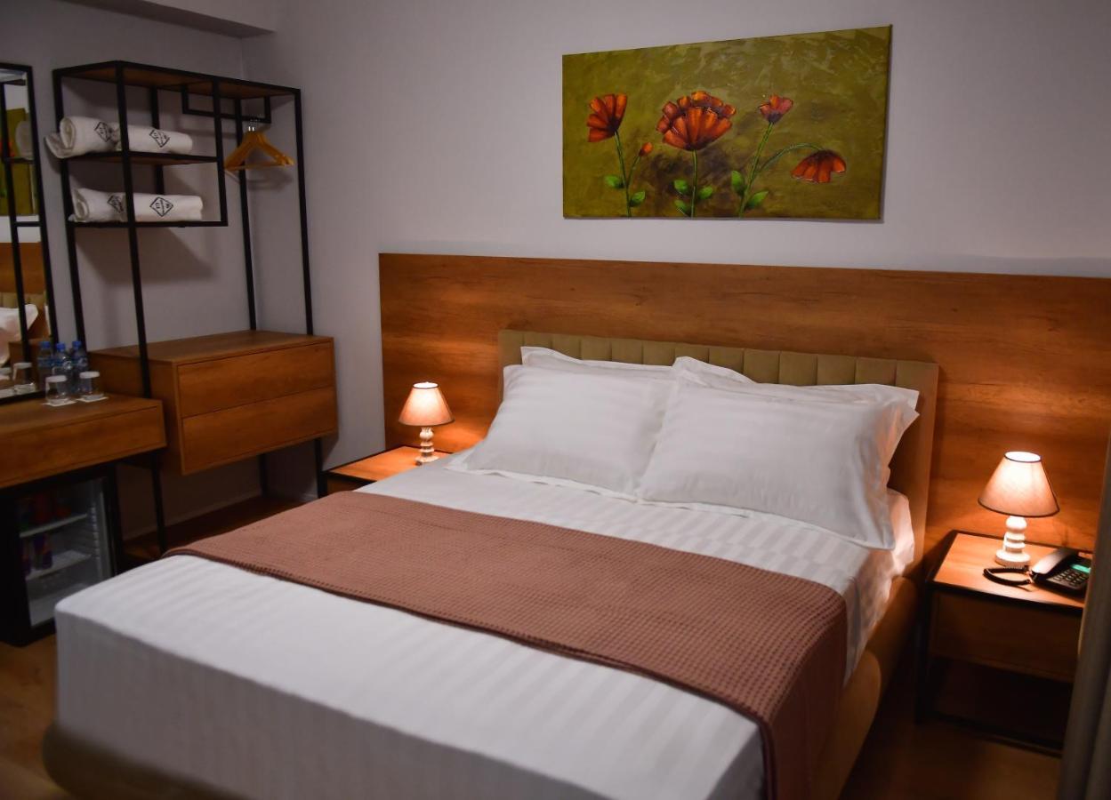 313 Villa City Center Tirana Esterno foto